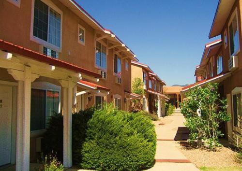 The Santa Fe Suites Экстерьер фото
